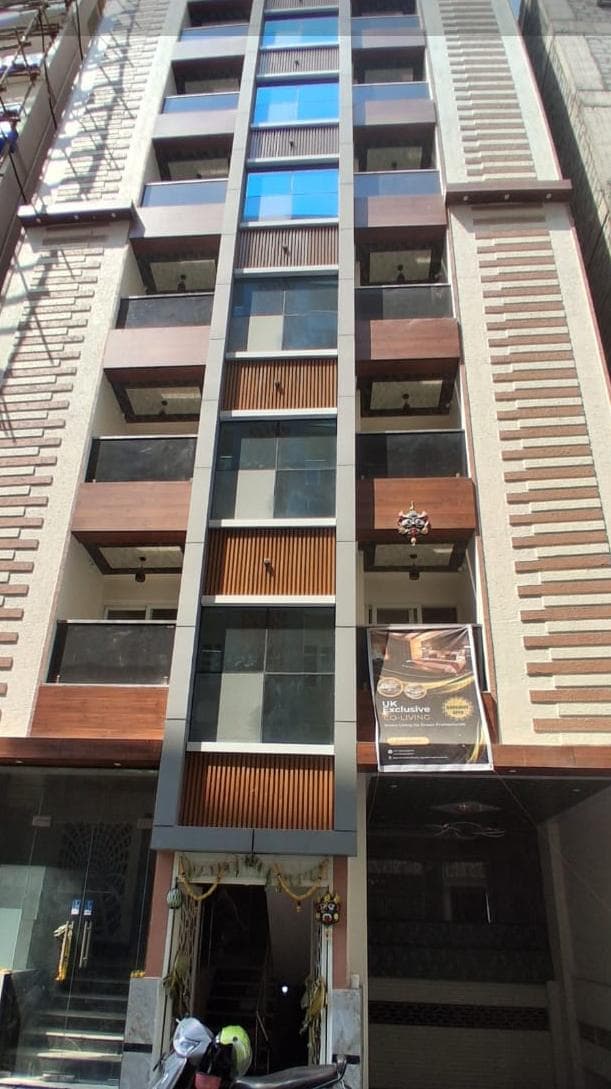 UK PREMIUM CO-LIVING